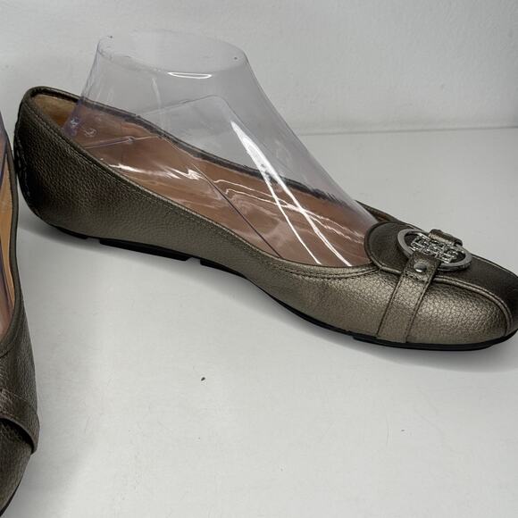 Liz Claiborne Shoes Womens 9.5 Gold Metallic Iris Ballet Flats Slip On Comfort - Picture 4 of 9